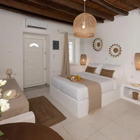 Kanelis On The Hill *