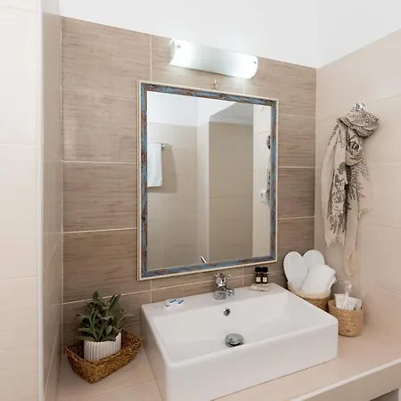 アパート Kanelis On The Hill