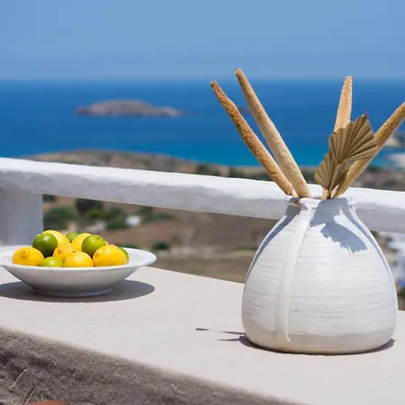 Kanelis On The Hill アパート *