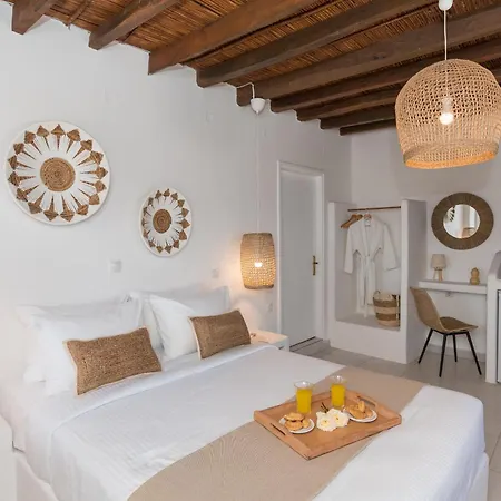 Kanelis On The Hill