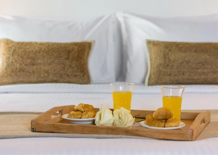 Kanelis On The Hill Apartment *